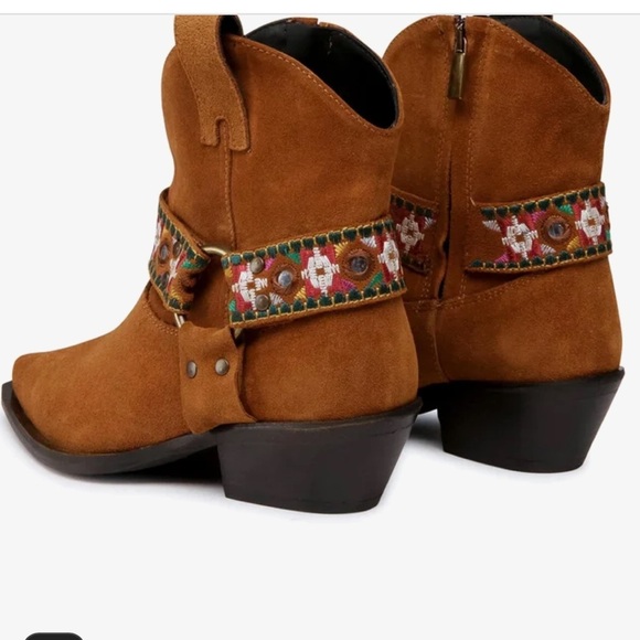 PINKO Italian Brown Suede Leather Boots Harness Detail Ankle Booties | Size 39 - Picture 9 of 14